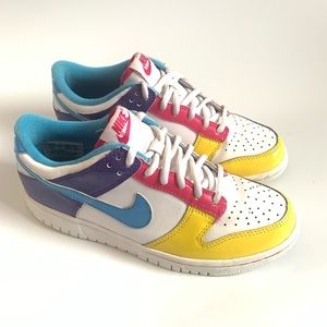 Nike Dunk Low sneakers